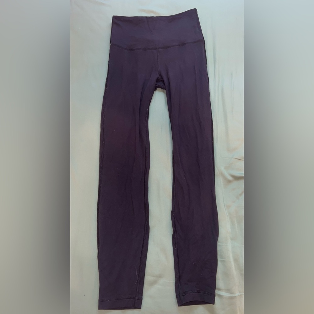 Lululemon Wunder Lounge Super High-Rise Tight 28"
Black, Size 6, Ultra Soft